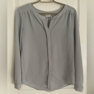 Aritzia Babaton Blouse light blue textured size XS